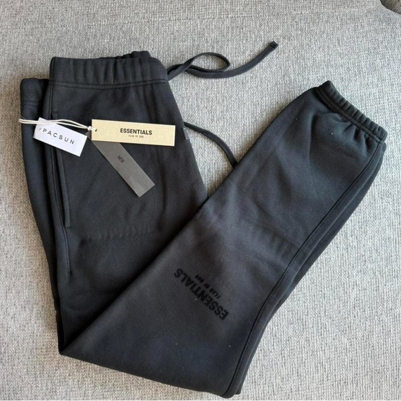 Fear of God Essentials Black Sweatpants - Picture 2 of 7